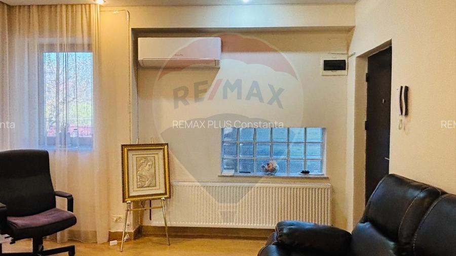 Apartament la parter, in vila, Lazu-de inchiriat- | 72.6 mp utili - 19