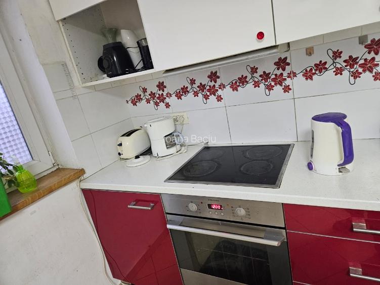 Vila 390 mp, cu piscină, 22 locuri de cazare, P+1+M - 12