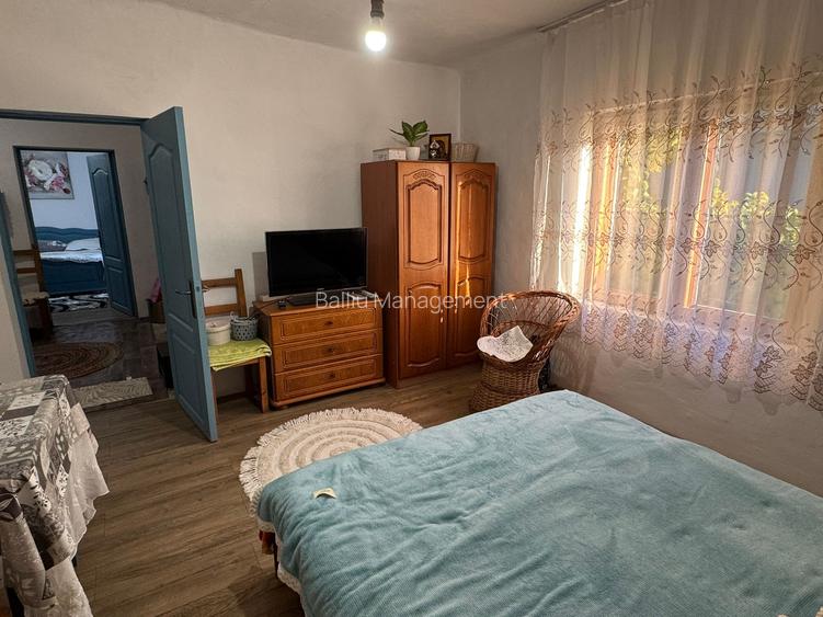 Casă de vânzare în Corbu – deschidere la strada principală! - 12