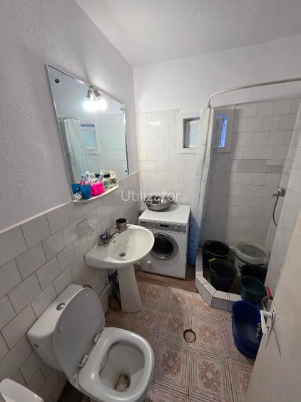 CASĂ CU TEREN  DE VÂNZARE ÎNTRO ZONĂ FRUMOASĂ SI LINISTITĂ - 5