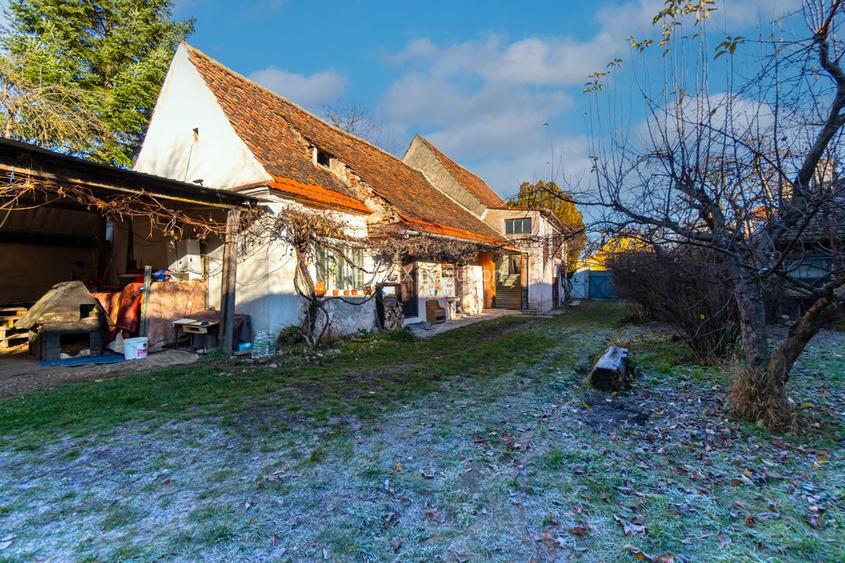 Casă cu 3 camere si teren generos de 1.519 mp în Prejmer /Comision 0% - 13