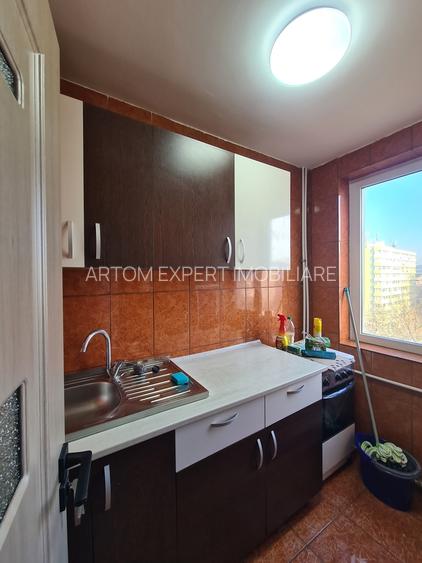 Drumul Taberei/Plaza România,4 minute metrou - 12