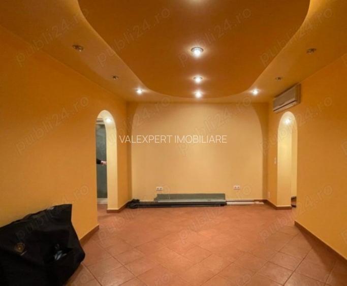 Metrou 1 Decembrie 1918, 3 cam, centrala proprie, boxa la subsol - 2