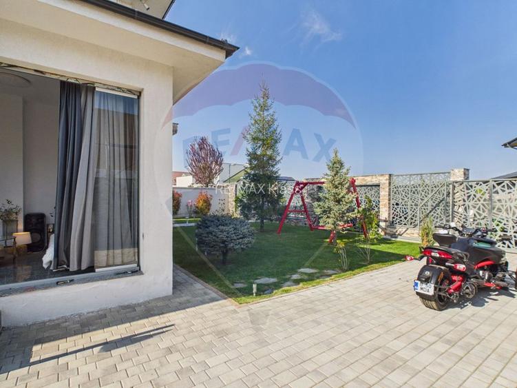 Vilă moderna si luminoasa 2020, cu 5 camere, 500mp curte - 32