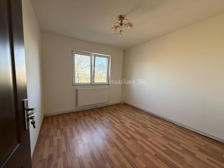 Etaj 2/ 2 camere/ Zona Mircea cel Batran / Disponibil imediat - 2