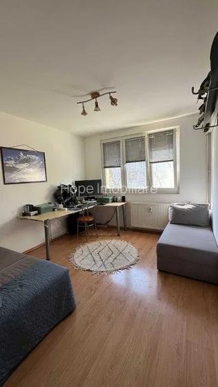 Ozana - 2 camere, decomandat , boxa +loc parcare - 3