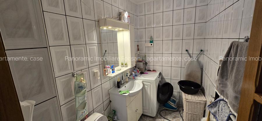 3 camere de vanzare Focsani, ultracentral - 25
