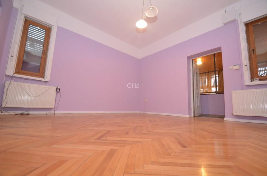 propietar vând casă in zonă centrală  - 9