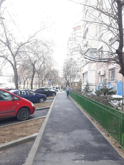 Panduri- garsoniera cocheta la cinci minute de metrou!! - 2