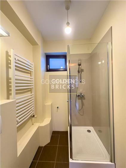 Piata Unirii | Cladire moderna | Versatila | Curte - 25