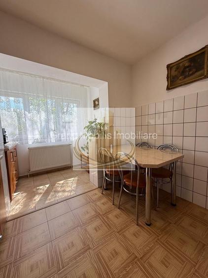 🏡 Apartament 3 Camere | Decomandat | 2 Băi | Parter | Zonă Excelentă - 8