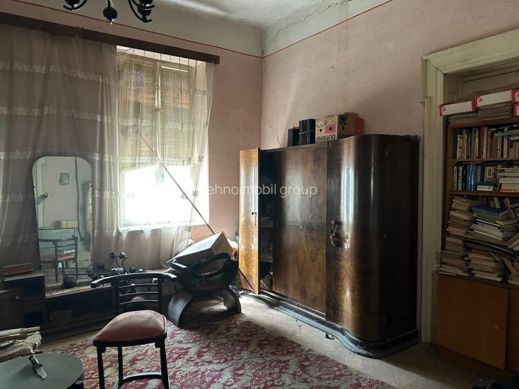 CASA parter zona LICEUL UNIREA - 2