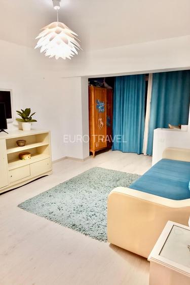 apartament 3 camere , decomandat, langa plaja, vedere la mare, 160000 euro - 2