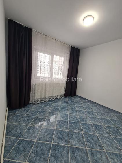 Vanzare apt 3 camere transformat in 2 camere, in Galati, Micro 39A, centrala - 13