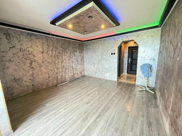 Garsoniera-30mp-etaj intermediar-Podul de Piatra - 4