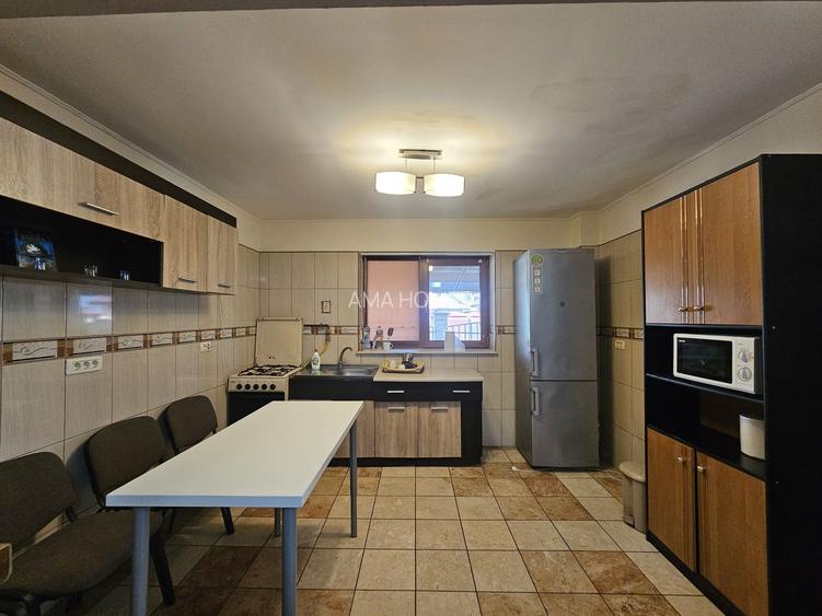 Pensiune de vanzare/Eforie Nord/la 10 minute de plajă – 17 camere - 7