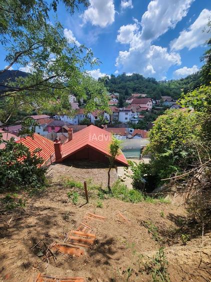 CASA CU TEREN IN Cartierul Schei - 5