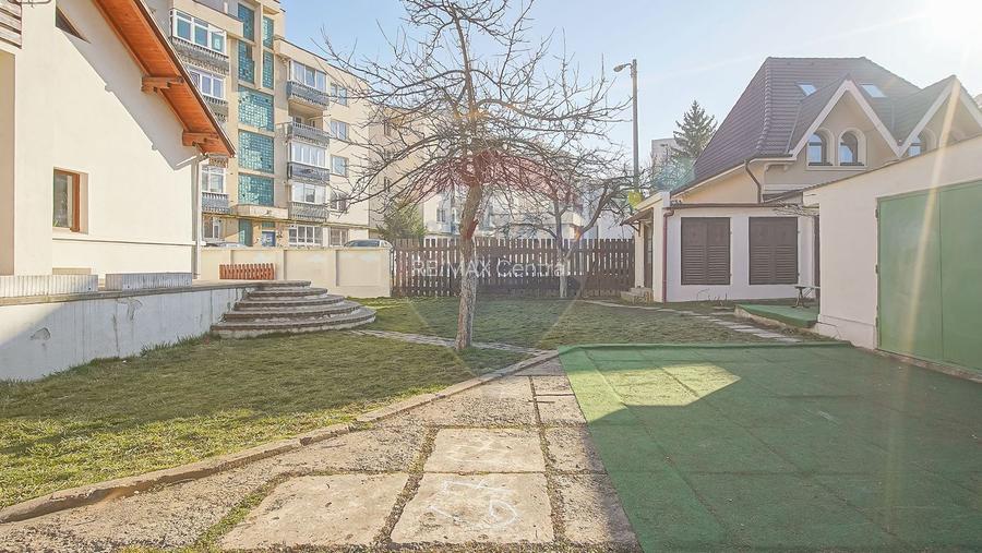 Casă / Vilă cu 9 camere de închiriat în zona Centrul Civic! - 27