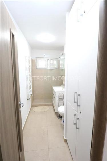 Apartament cu 3 camere, centrala proprie , zona Circumvalatiunii - 12