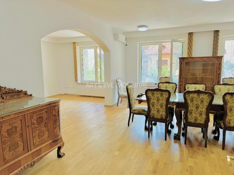 Proprietate spatioasa si versatila, formata din hochparter inalt si demisol - 11