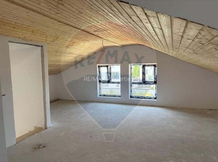 Casa de vanzare cu 5 camere și curte – Bragadiru - 9