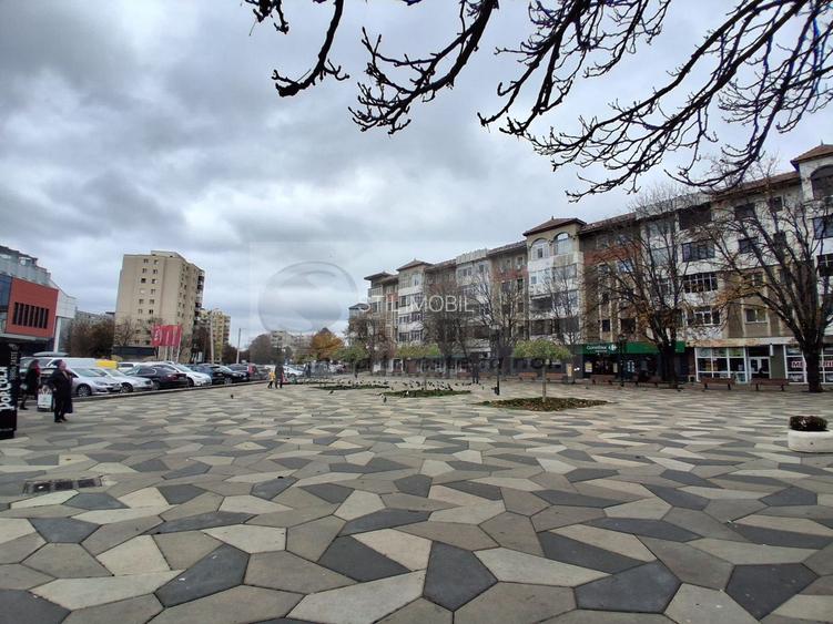 Decomandat, 2 cam, etaj 4/4, zona Hala Centrală , 141.900 € - 10