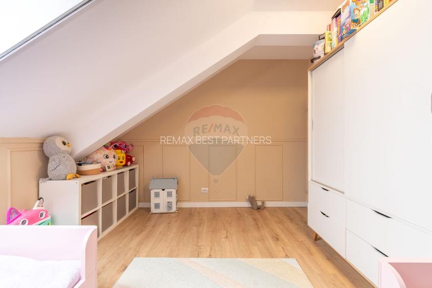 Apartament 3 camere de vanzare Bună Ziua str. Costache Negri Parcare - 12
