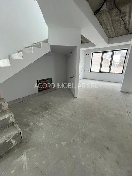 Casa duplex Palazu Mare cu vedere partiala lac - Comision 0% - 2