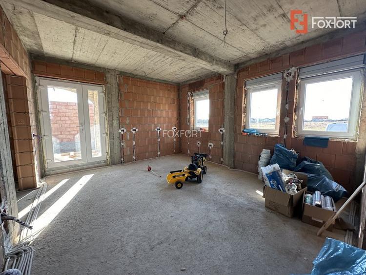 Comision 0% Casa individuala Mosnita in stil Neoromanesc cu 202 mp utili - 6