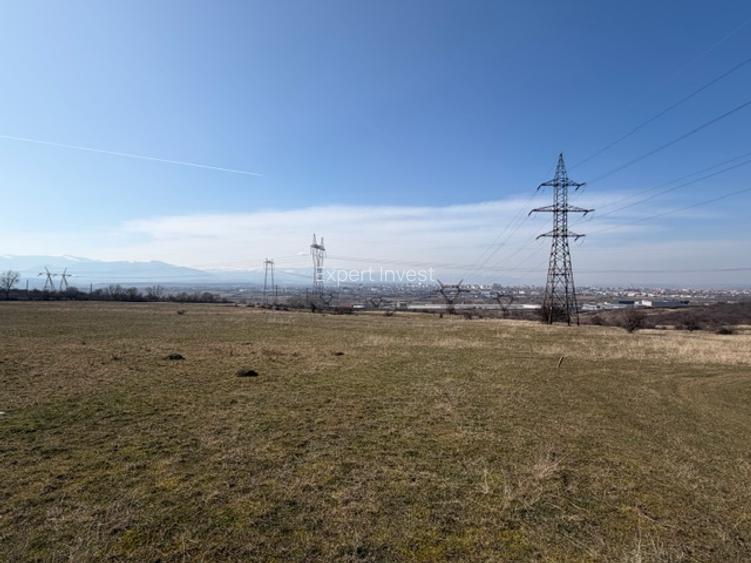 Teren extravilan 4.400 mp in Sibiu - deschidere 30 ml - 2