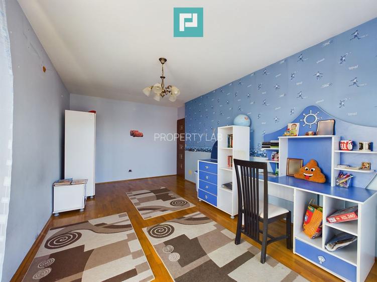 Vilă spațioasă cu 8 camere, Grădiște - 25