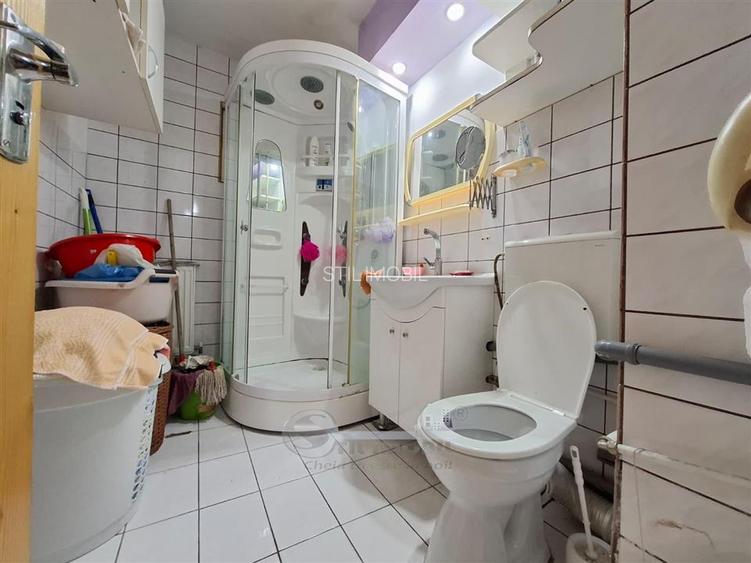 Liber, apartament 3 camere, Nicolina 2, baie cu geam, 60 mp utili - 13