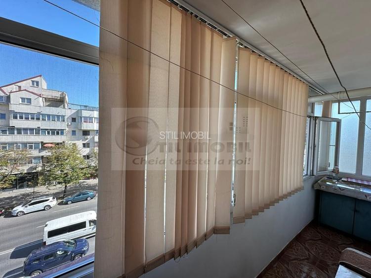 Ap 3 cam, 2 băi, 2 balcoane - B-dul Pacurari , 72.6 mp 129.000 €  neg. - 5