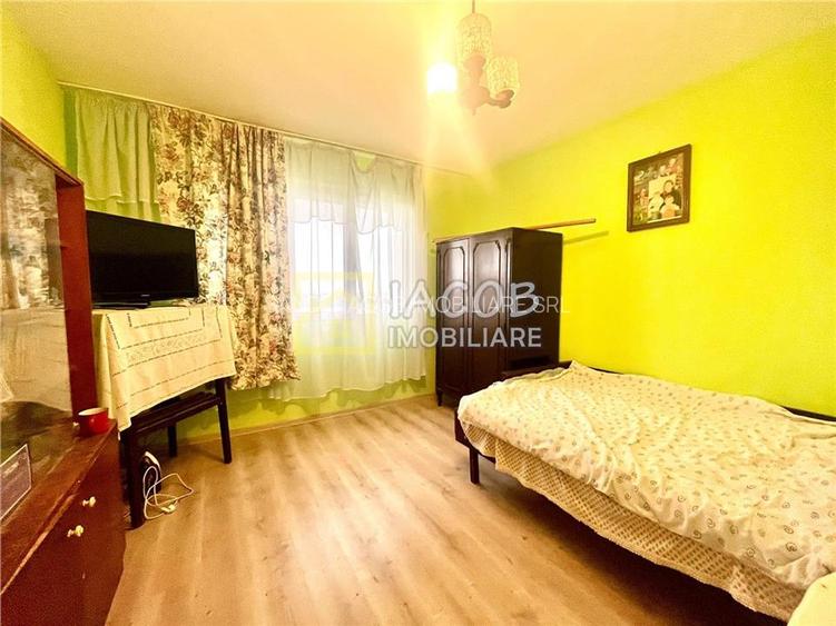 3 camere decomandate, str. Alecu Russo - 2