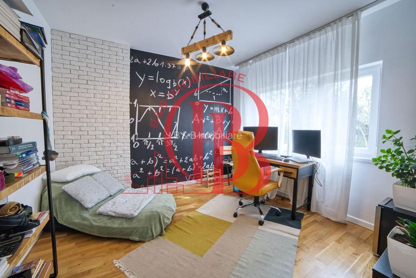 Casa complet mobilata 5 camere 3 bai curte generoasa - 36