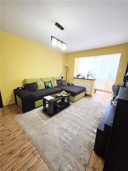 Apartament 4 camere, zona Astra - 4