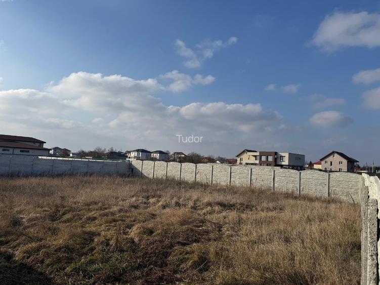 CORBEANCA, OSTRATU, TEREN 700 mp - 3