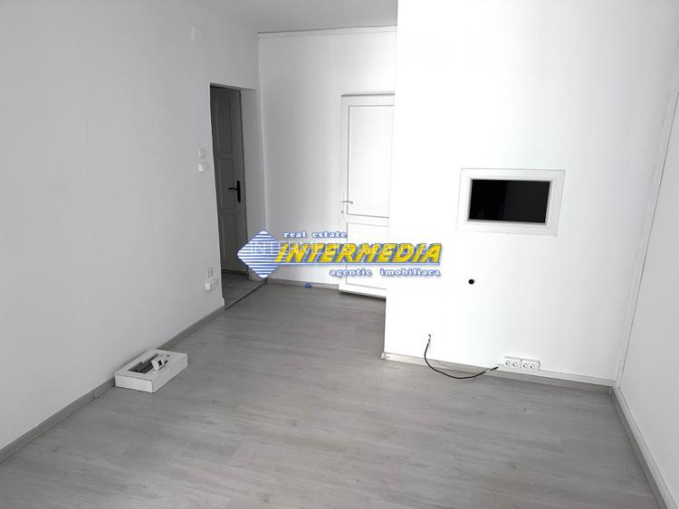 Spatiu de inchiriat I Cetate I 50 mp I acces pietonal din strada I - 9