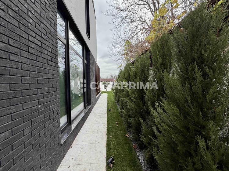 Uită de penthouse – alege o casa de lux în Copou! - 10