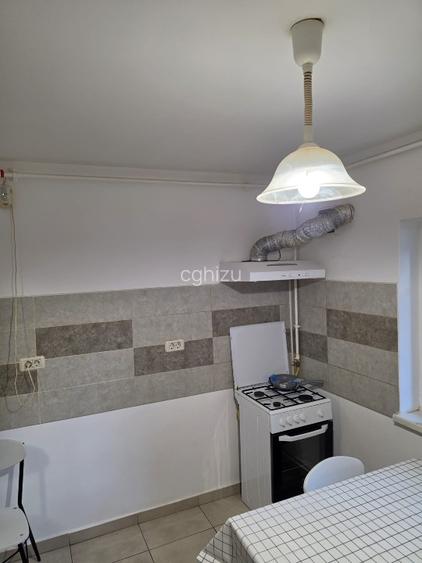 APARTAMENT CU 3 CAMERE  - 2