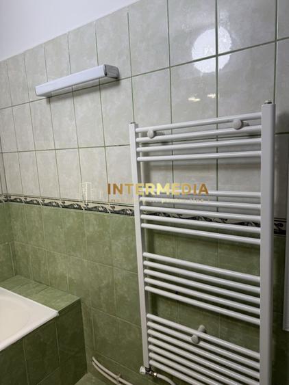 Apartament 2 camere de inchiriat Cetate-Mercur