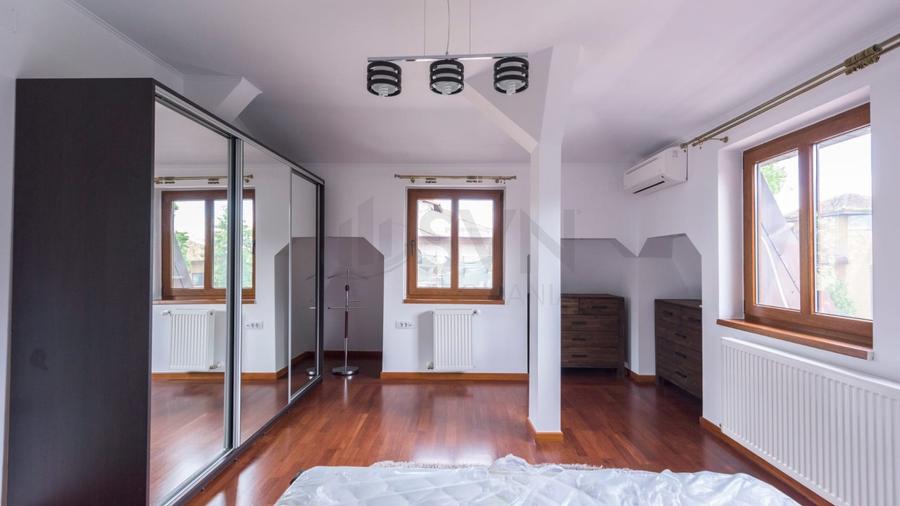 REA0131810 Apartament 2 Camere in Vila Complet Revovata