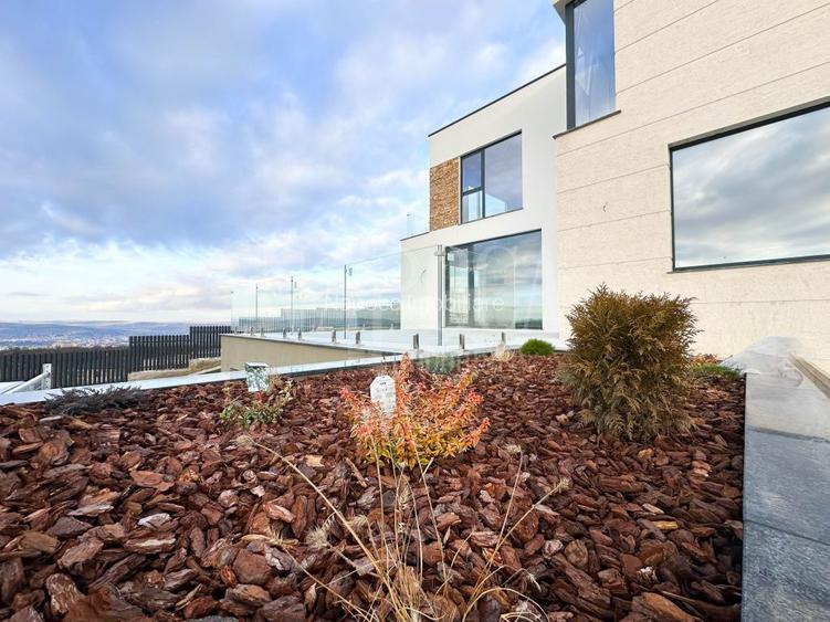 Casa 5 camere de vanzare in Feleacu - 2