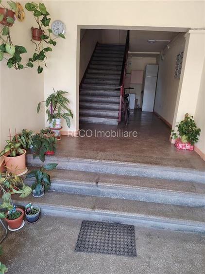 RECO Apartament cu o camera decomandat, Velenta - 12