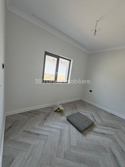 Duplex pe parter în Moșnița Nouă - 9