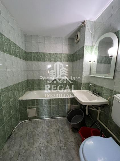 Apartament 3 camere de vânzare – Micro 7 - 8