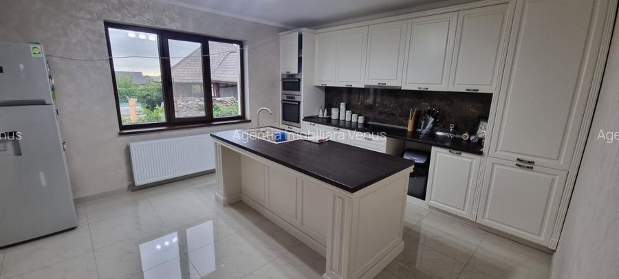 Vila cu etaj in zona fostelor sere Dobosari - 4