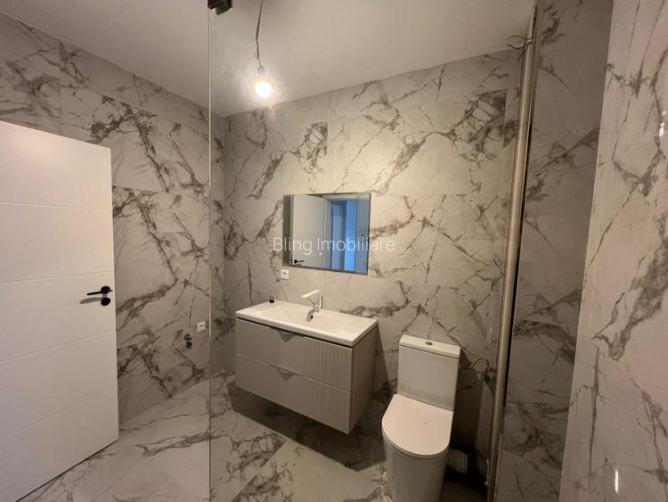 Apartament cu 3 camere, 60 mp,terasa, zona  Porii - 15