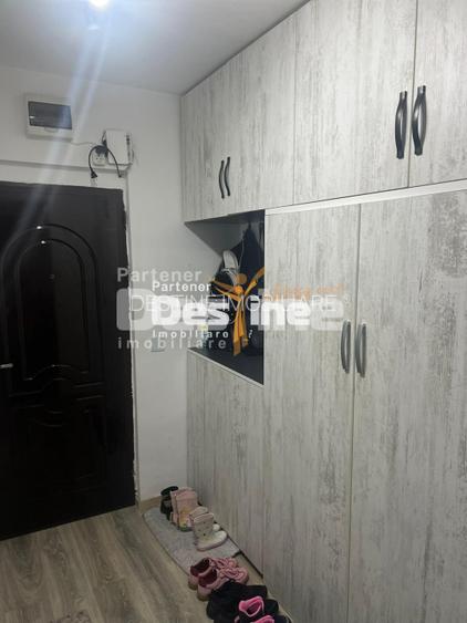 Apartament 2 camere, Baia Mare, Victor Babes, decomandat, mobilat, etaj 8 /10 - 11