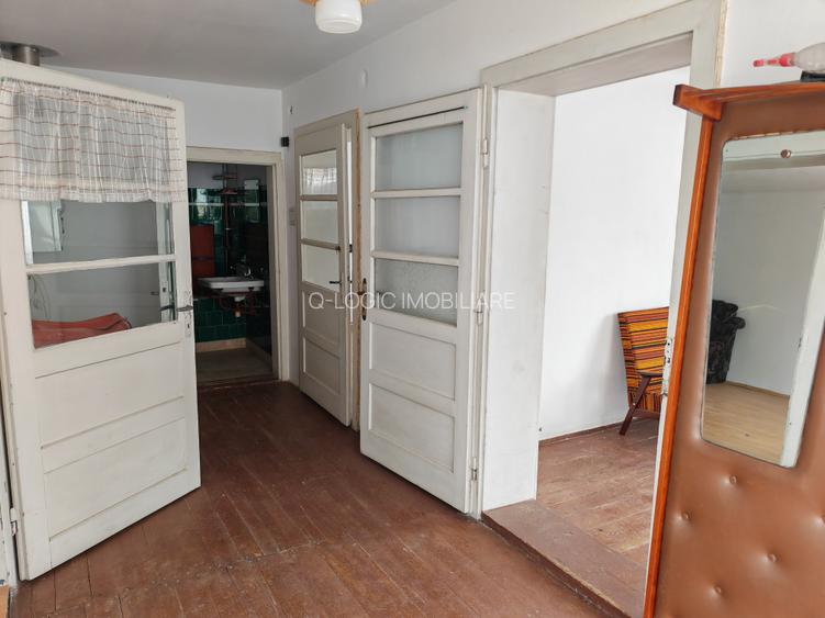 Casa 4 camere libera la vanzare HALCHIU - 2